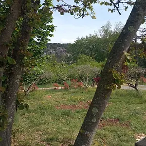 Hébergement de vacances Les Cypres, Lagorce (Ardeche)